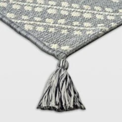 Diamond Tasseled Outdoor Rug - Threshold™ -Brick Wall GUEST 6ca779a9 1f9d 4cd2 9dd0 83485d7ae90a