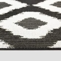 Diamond Ikat Outdoor Rug - Threshold -Brick Wall GUEST cebe4095 6077 44ad b7c9 c225ad780410